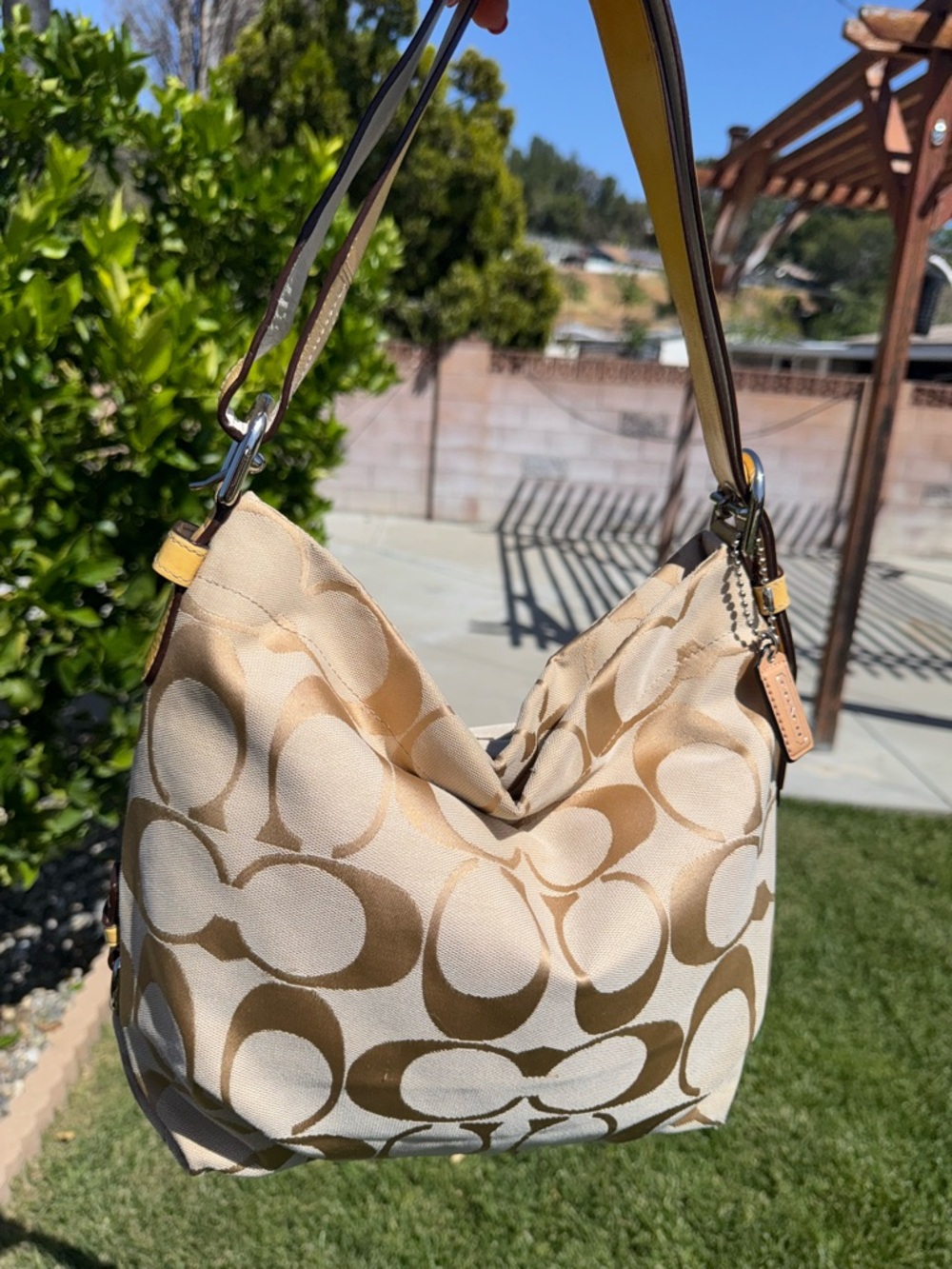 Coach Y2K Carly Signature Hobo Tan Yellow Shoulder Handbag Purse #F15067 Vintage - Picture 11 of 17
